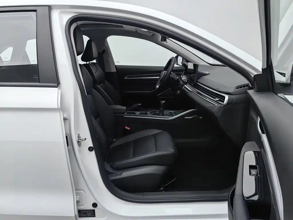 Geely Emgrand — миниатюра 23