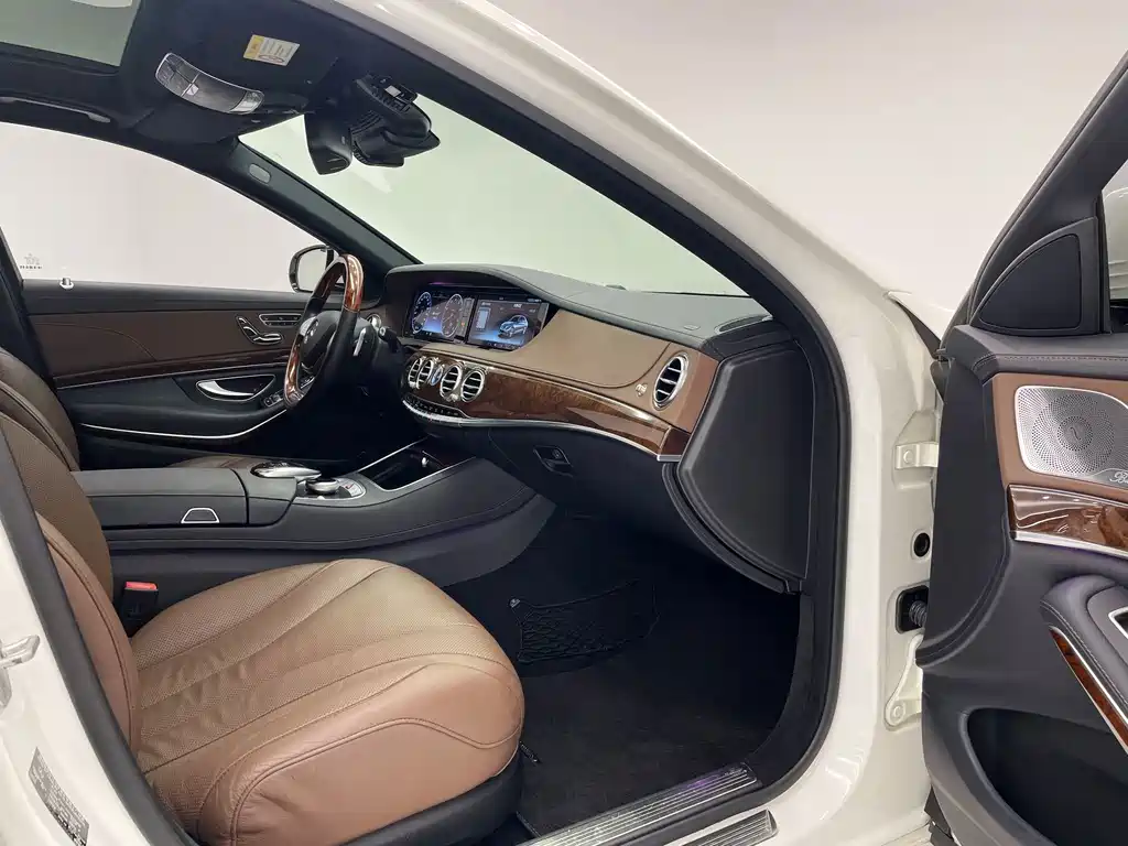 Mercedes-Benz S-Class — миниатюра 20