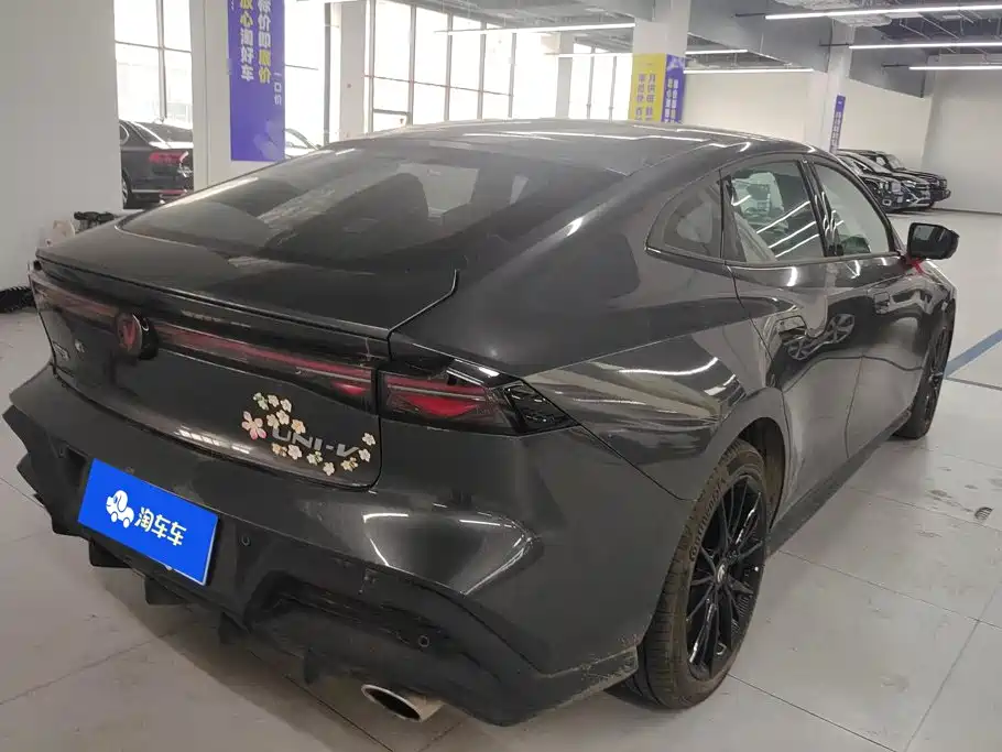 Changan UNI-V — миниатюра 3