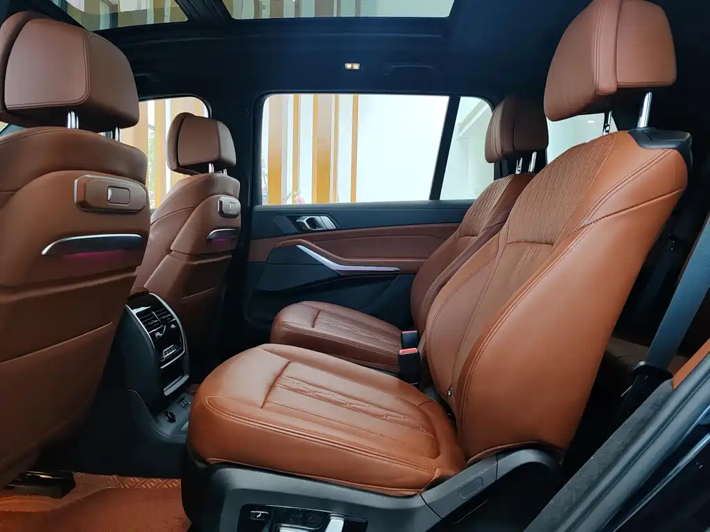 BMW X7 — миниатюра 6