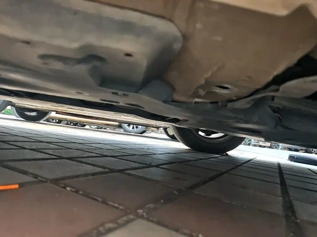 Toyota Camry — миниатюра 17