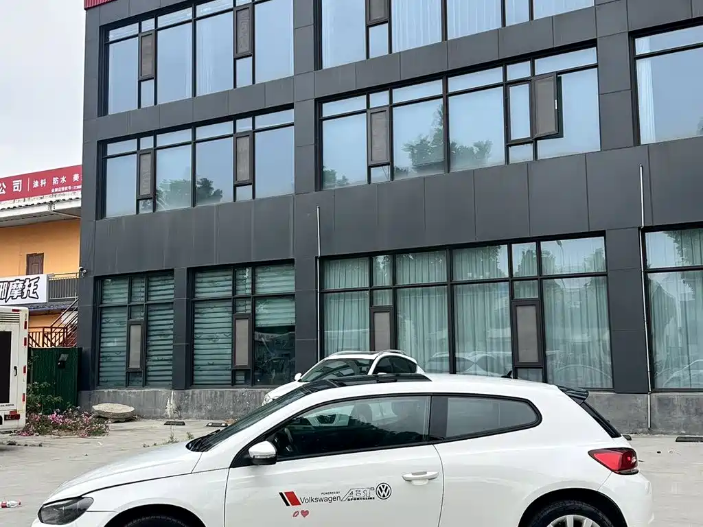 Volkswagen Scirocco — миниатюра 2
