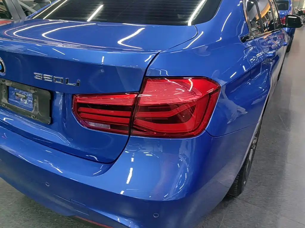 BMW 3 Series — миниатюра 8