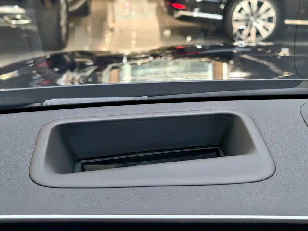 Mercedes-Benz S-Class — миниатюра 22