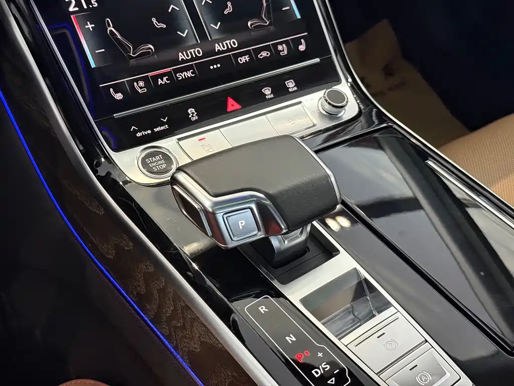 Audi A8 — миниатюра 9