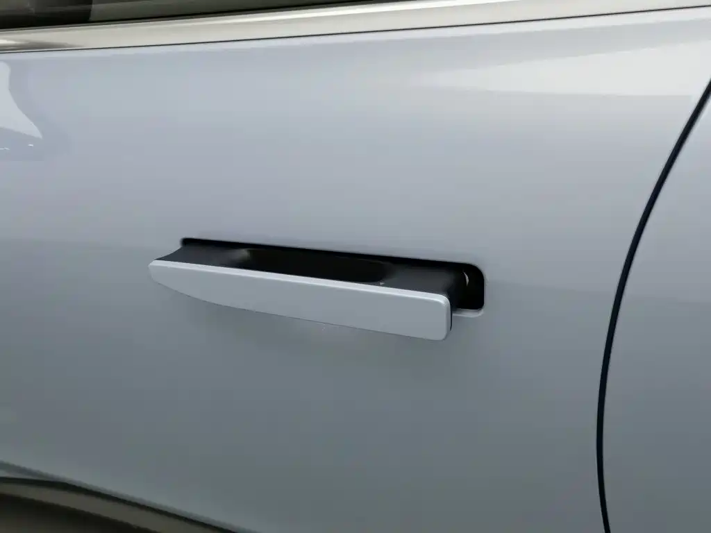NIO ET5T — миниатюра 18