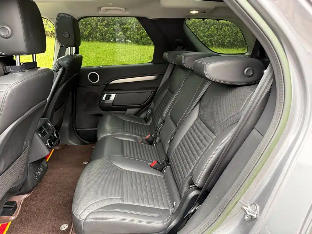 Land Rover Discovery — миниатюра 12