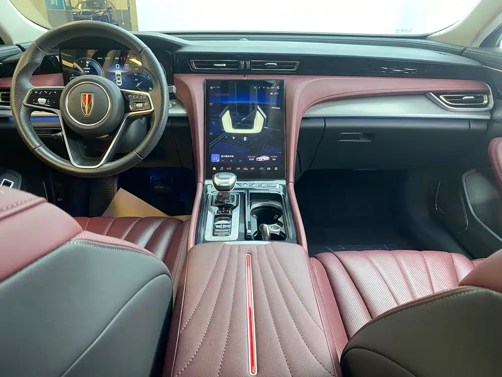 Hongqi Hongqi H5 — миниатюра 6