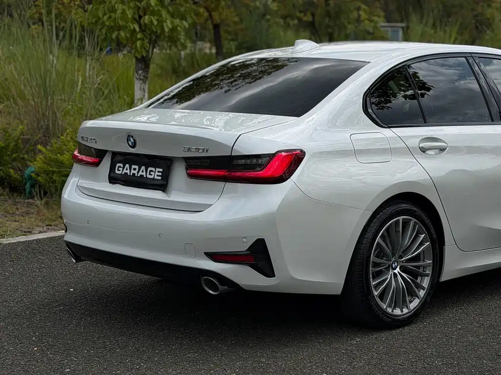 BMW 3 Series — миниатюра 22