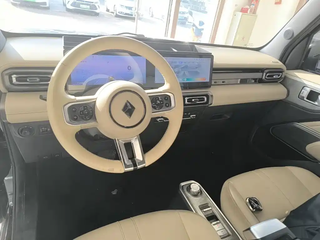 Baojun Yueye — миниатюра 10