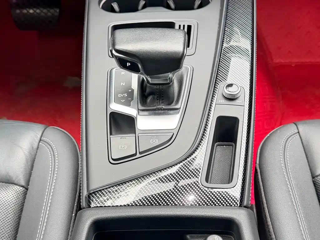 Audi A4L — миниатюра 14