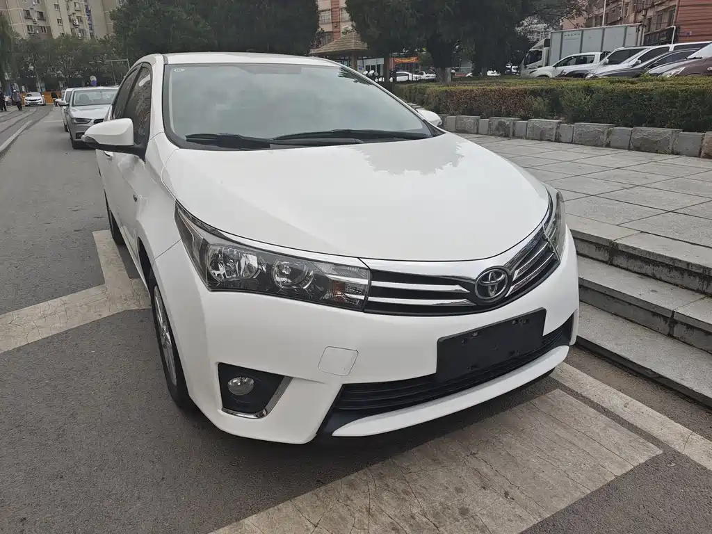 Купить Toyota Corolla