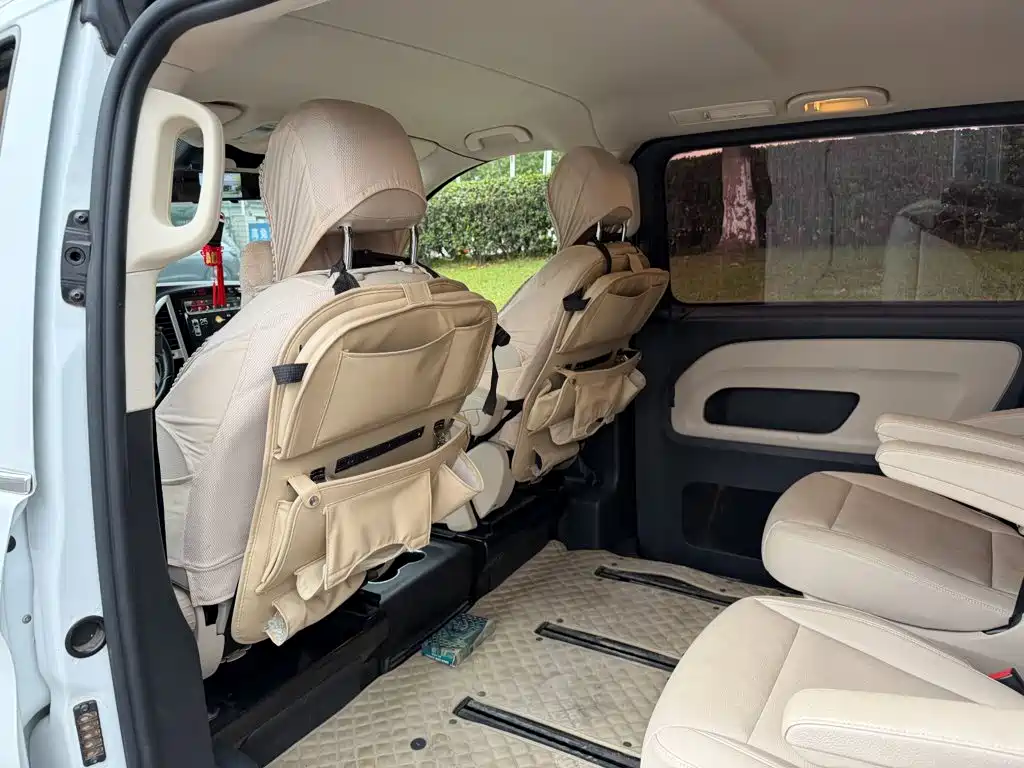 Mercedes-Benz Vito — миниатюра 11