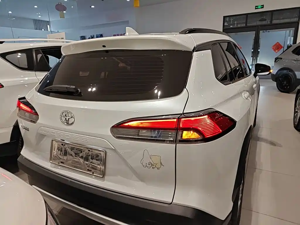 Toyota Corolla Cross — миниатюра 6