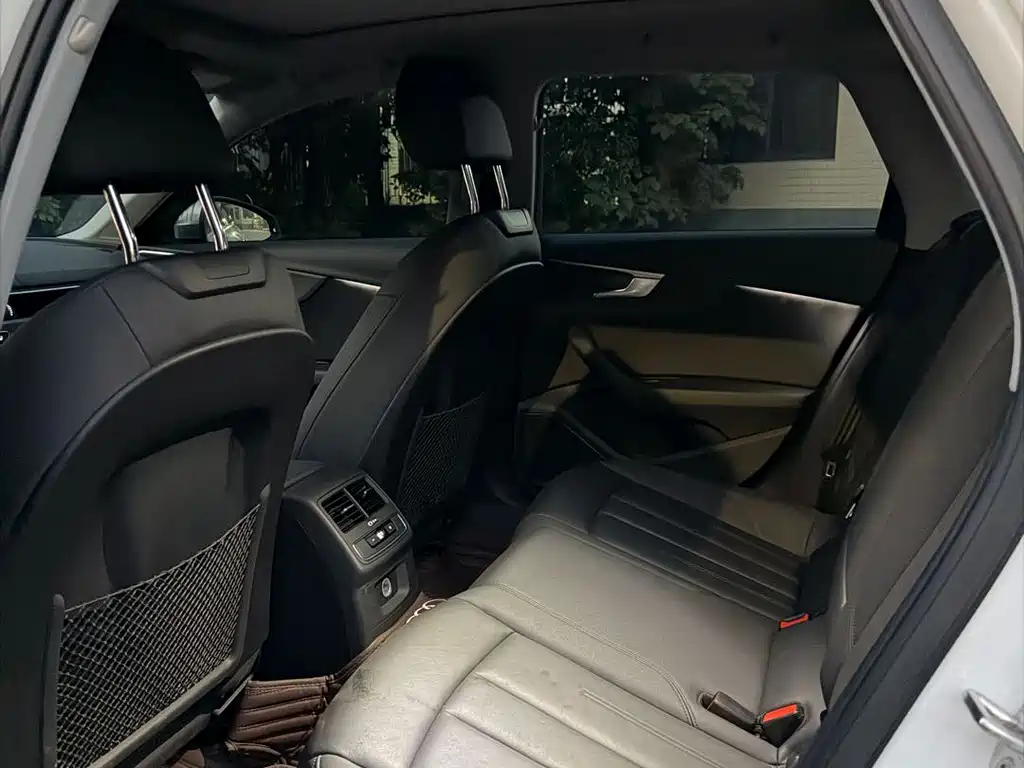 Audi A4 (Import) — миниатюра 5