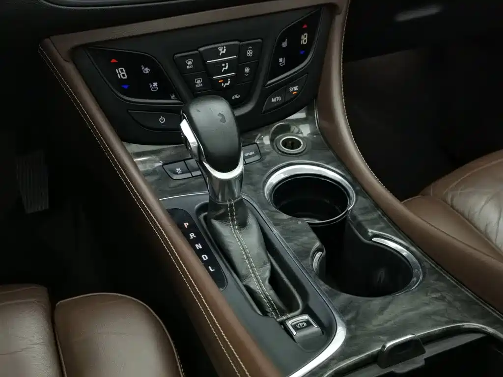 Buick Envision Plus — миниатюра 13
