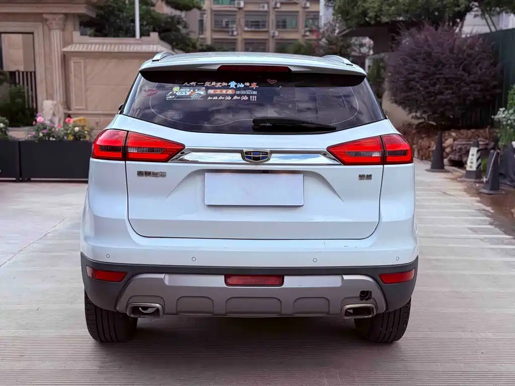 Geely Boyue — миниатюра 8
