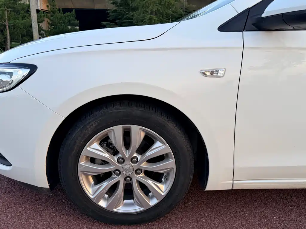 Buick Excelle — миниатюра 24