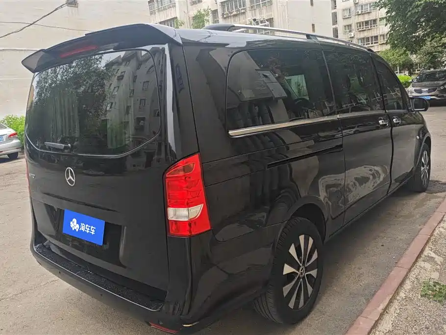 Mercedes-Benz Vito 2021 2.0T 7 мест