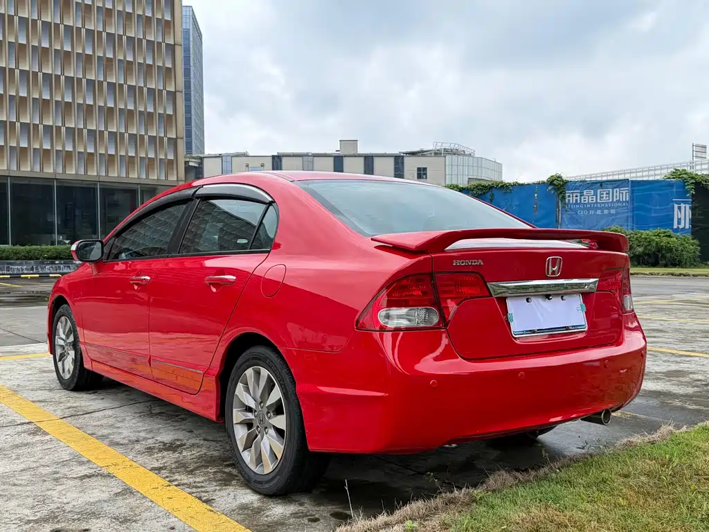 Honda Civic — миниатюра 9