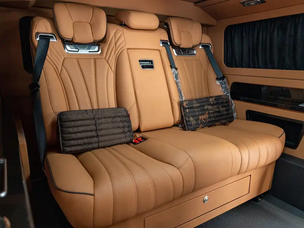 Toyota Hiace — миниатюра 10