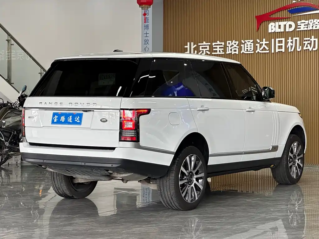 Land Rover Range Rover — миниатюра 6