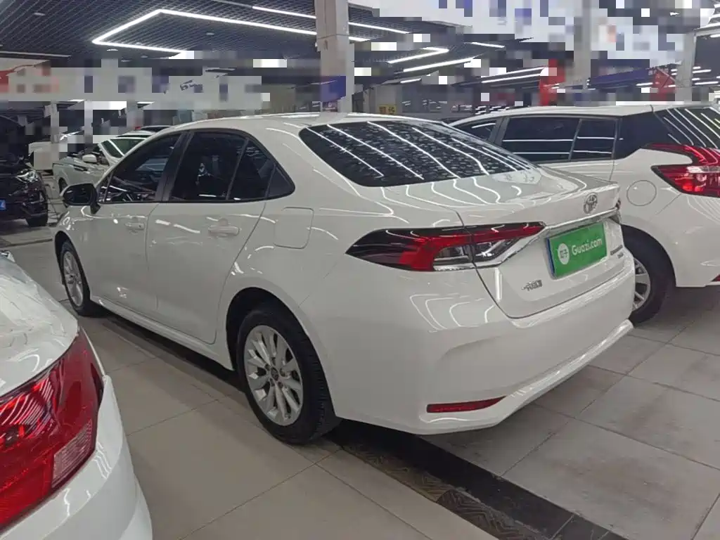 Toyota Corolla — миниатюра 5