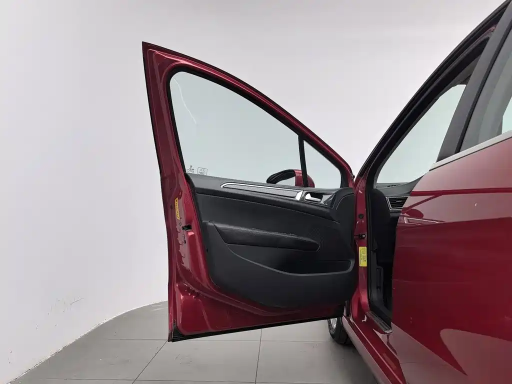 Peugeot 308 — миниатюра 8
