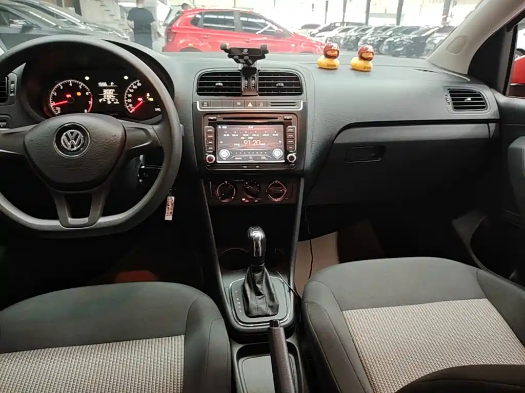 Volkswagen Polo — миниатюра 14