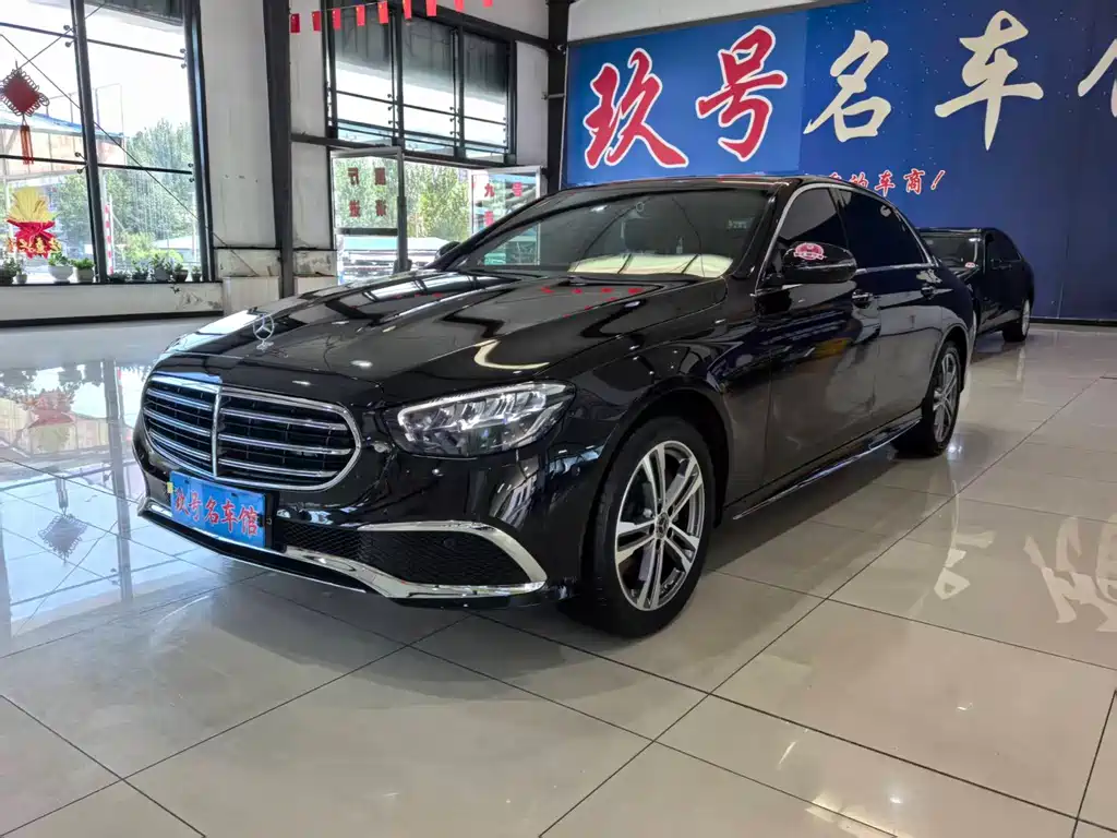 Mercedes-Benz E-Class — миниатюра 3