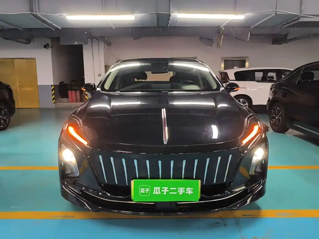 Hongqi Hongqi E-QM5 — миниатюра 3