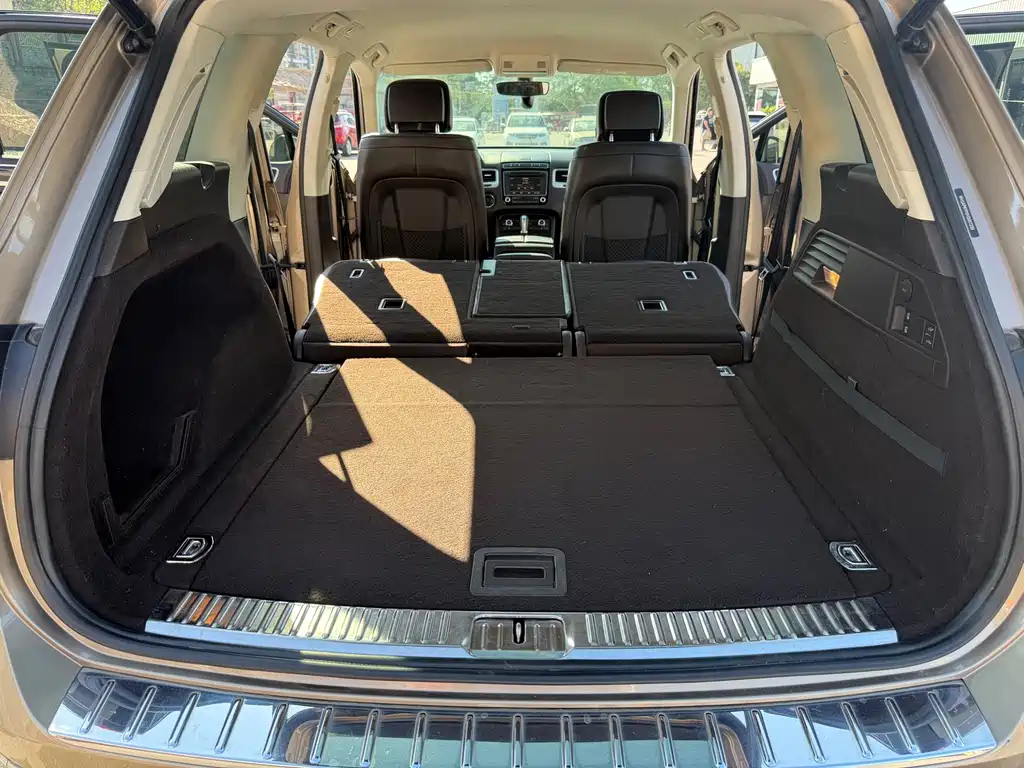 Volkswagen Touareg — миниатюра 7