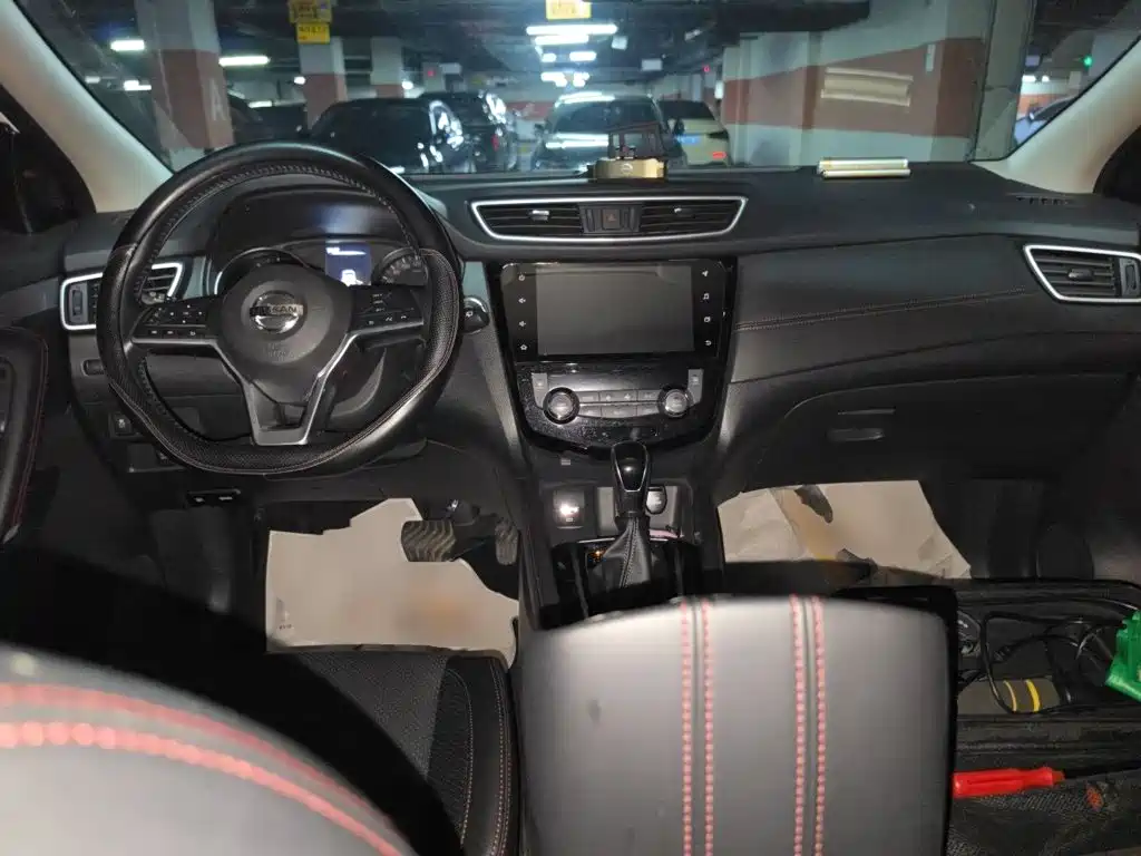 Nissan Qashqai — миниатюра 5