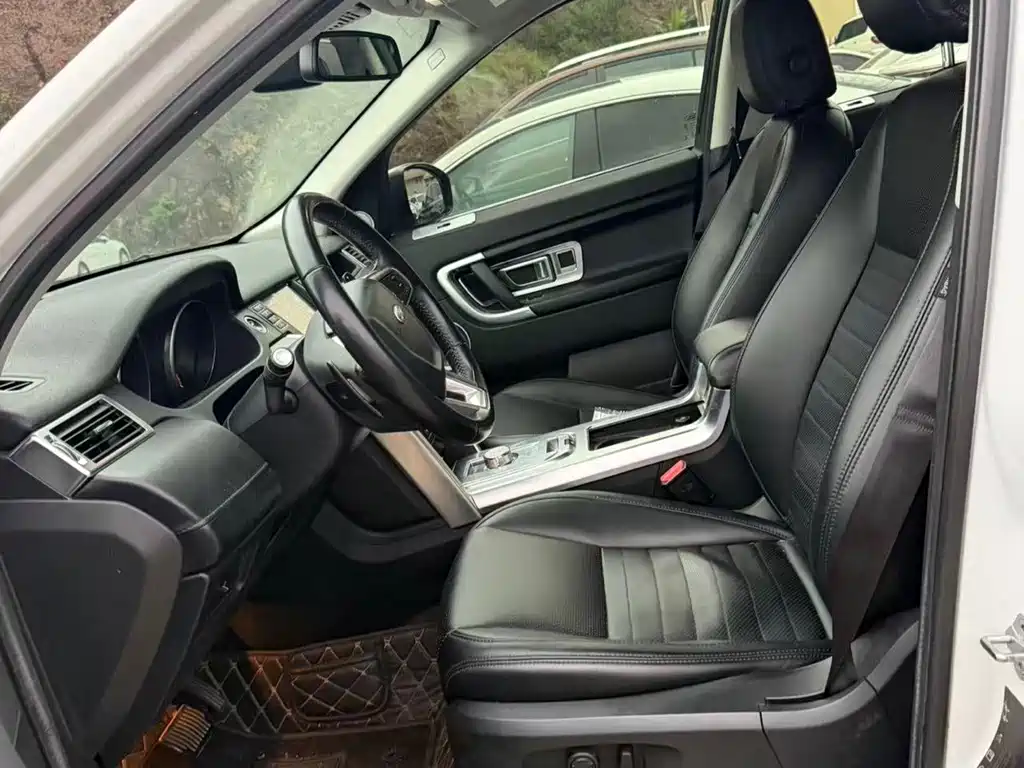 Land Rover Discovery Sport — миниатюра 3