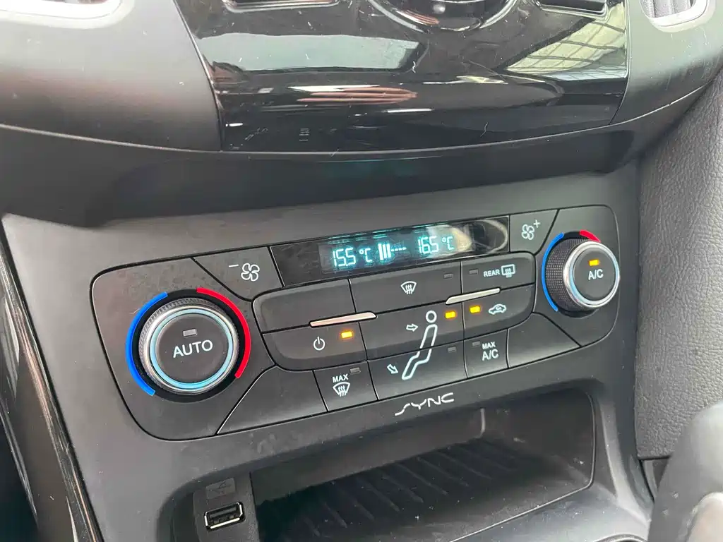 Ford Focus — миниатюра 11