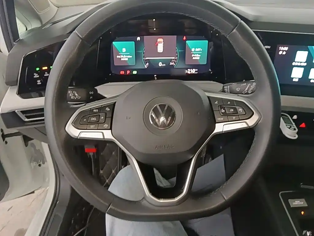 Volkswagen Golf — миниатюра 9