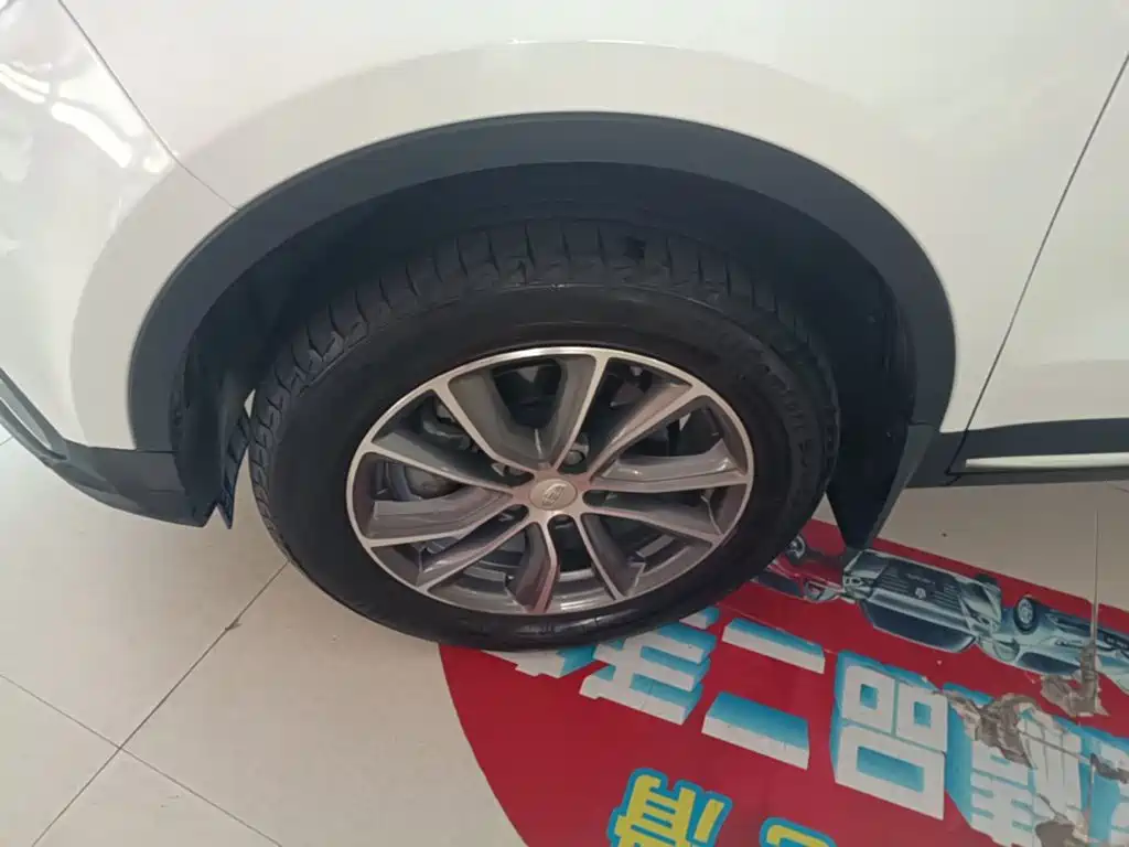 Geely Boyue — миниатюра 23