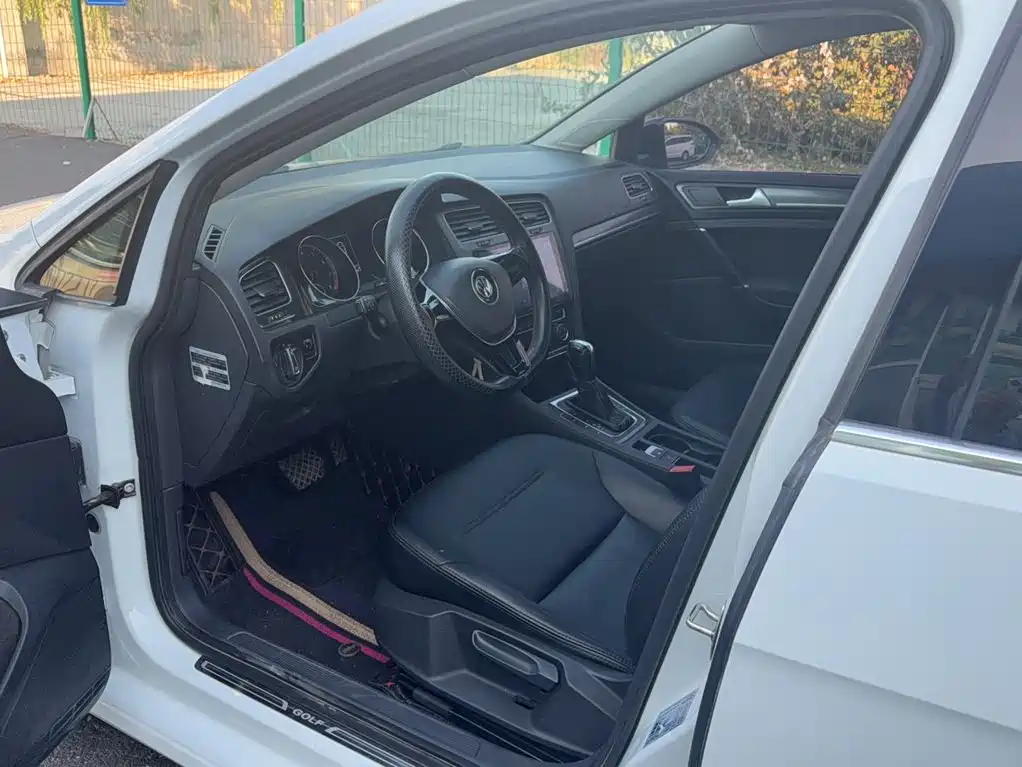 Volkswagen Golf — миниатюра 11
