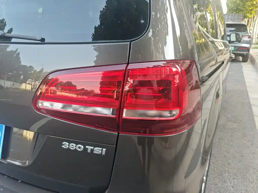 Volkswagen Sharan — миниатюра 8
