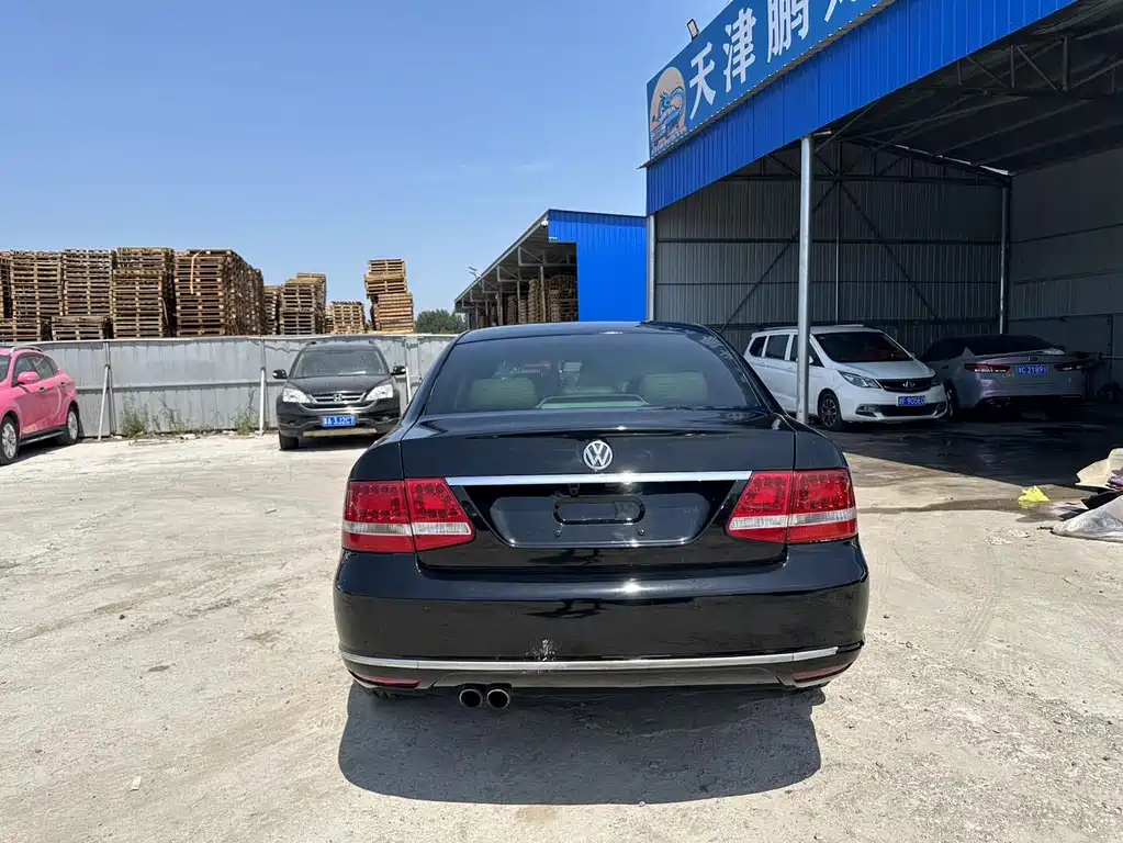 Volkswagen Passat 2009 2.8L V6 AT