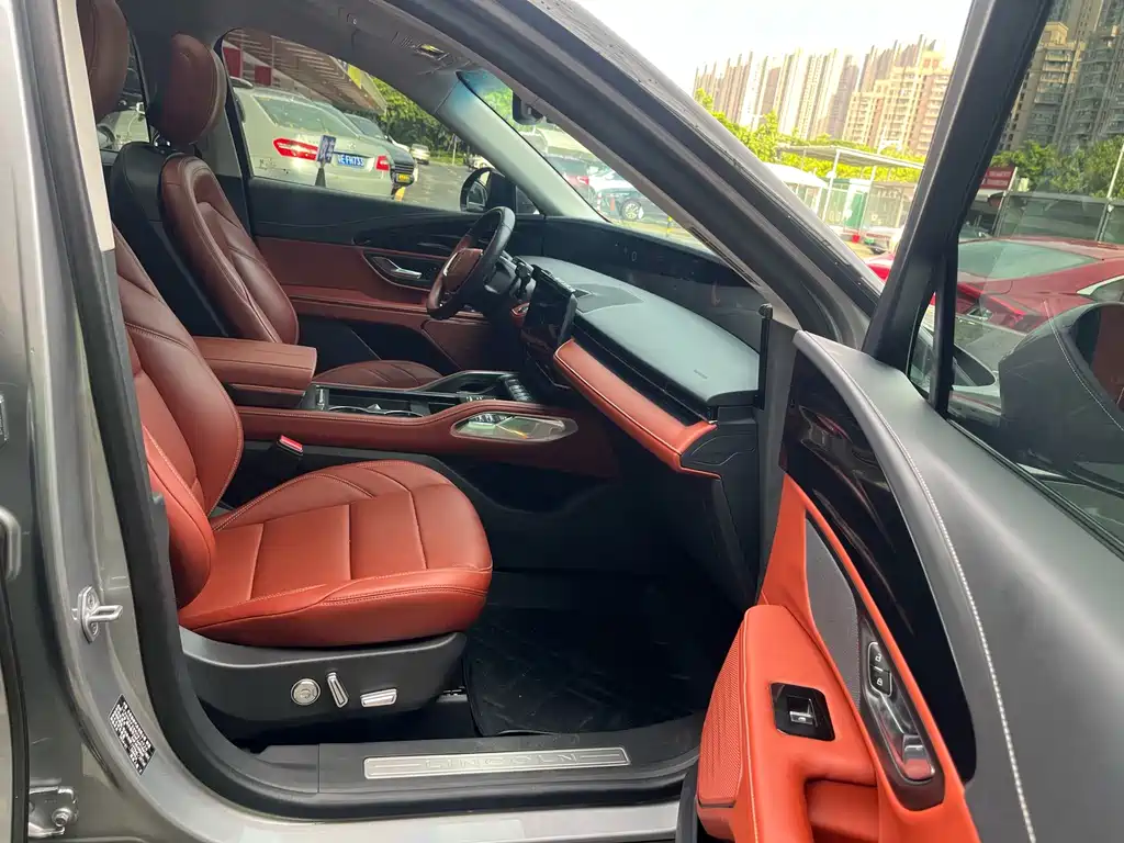 Lincoln Nautilus — миниатюра 11