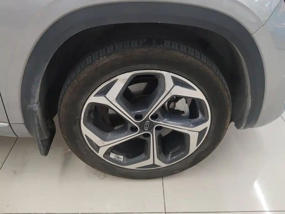 Geely Xingyue L — миниатюра 6