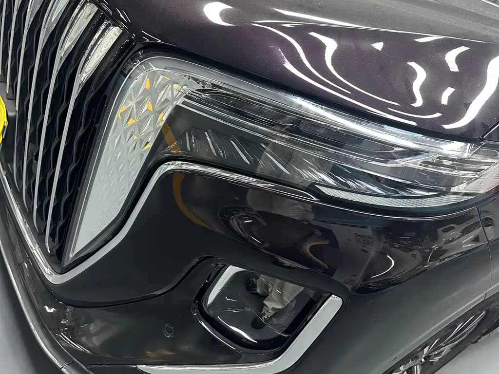 Hongqi Hongqi HQ9 PHEV — миниатюра 4
