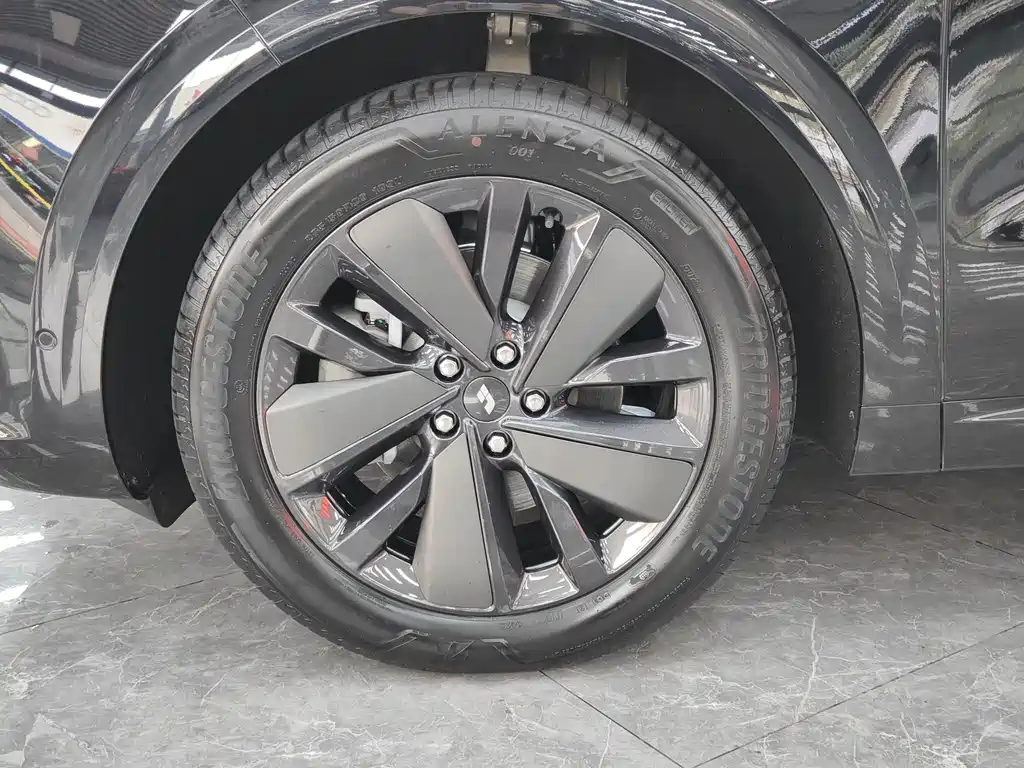 Li Auto Li L6 — миниатюра 13