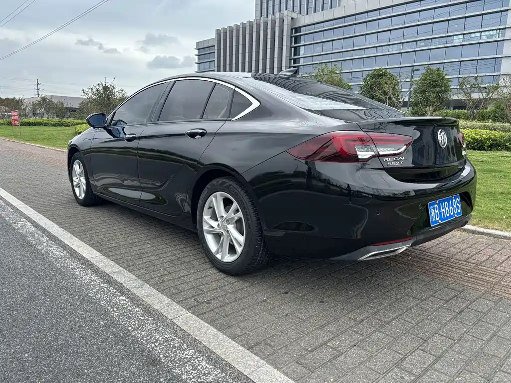 Buick Regal — миниатюра 7