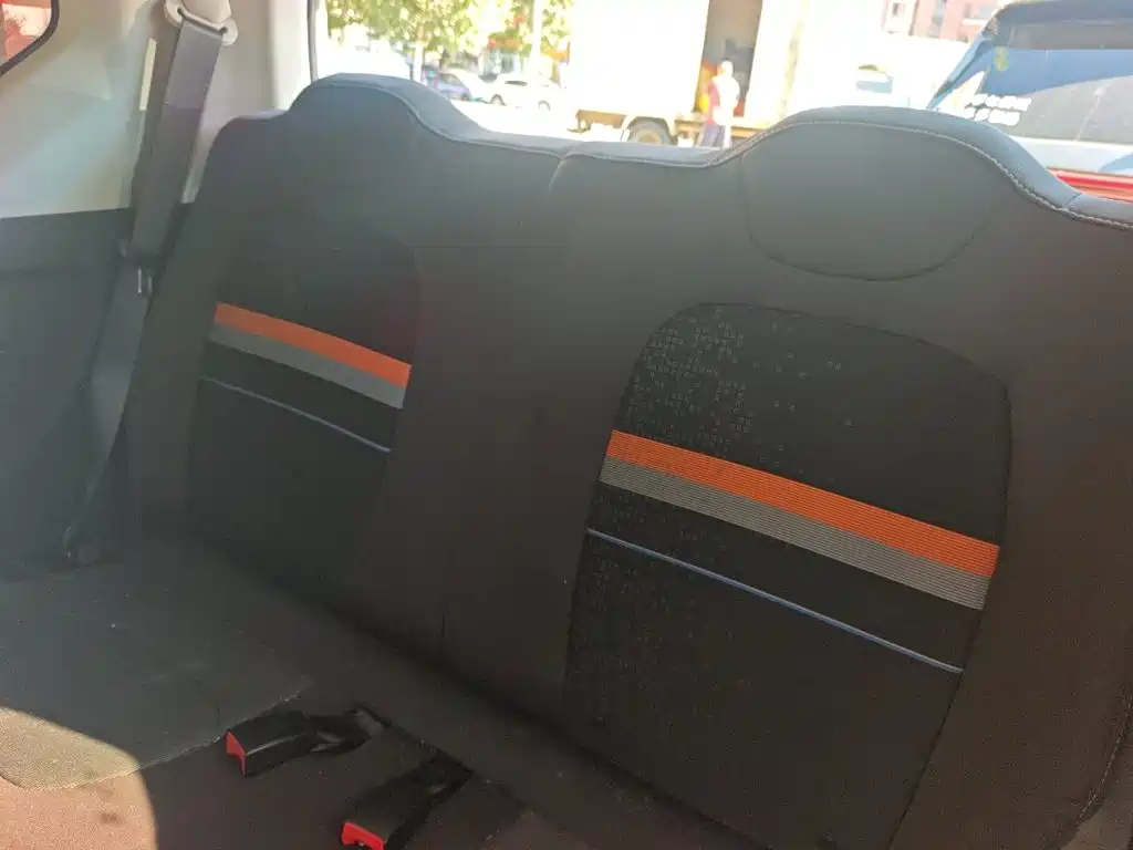 Wuling MINIEV — миниатюра 13