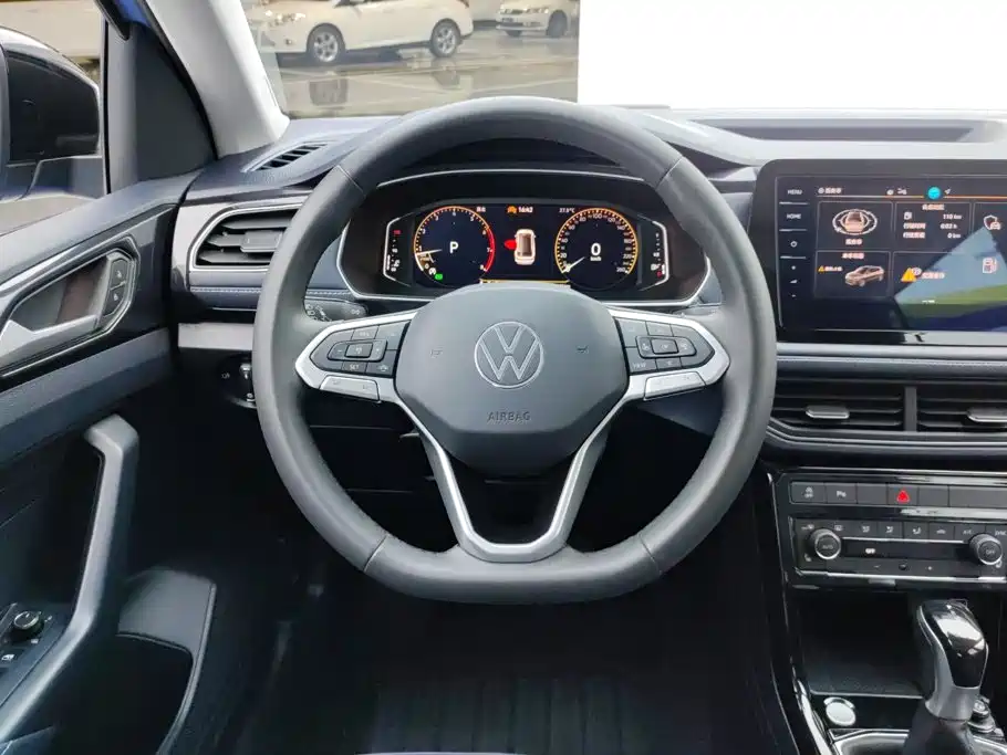 Volkswagen Tharu — миниатюра 15