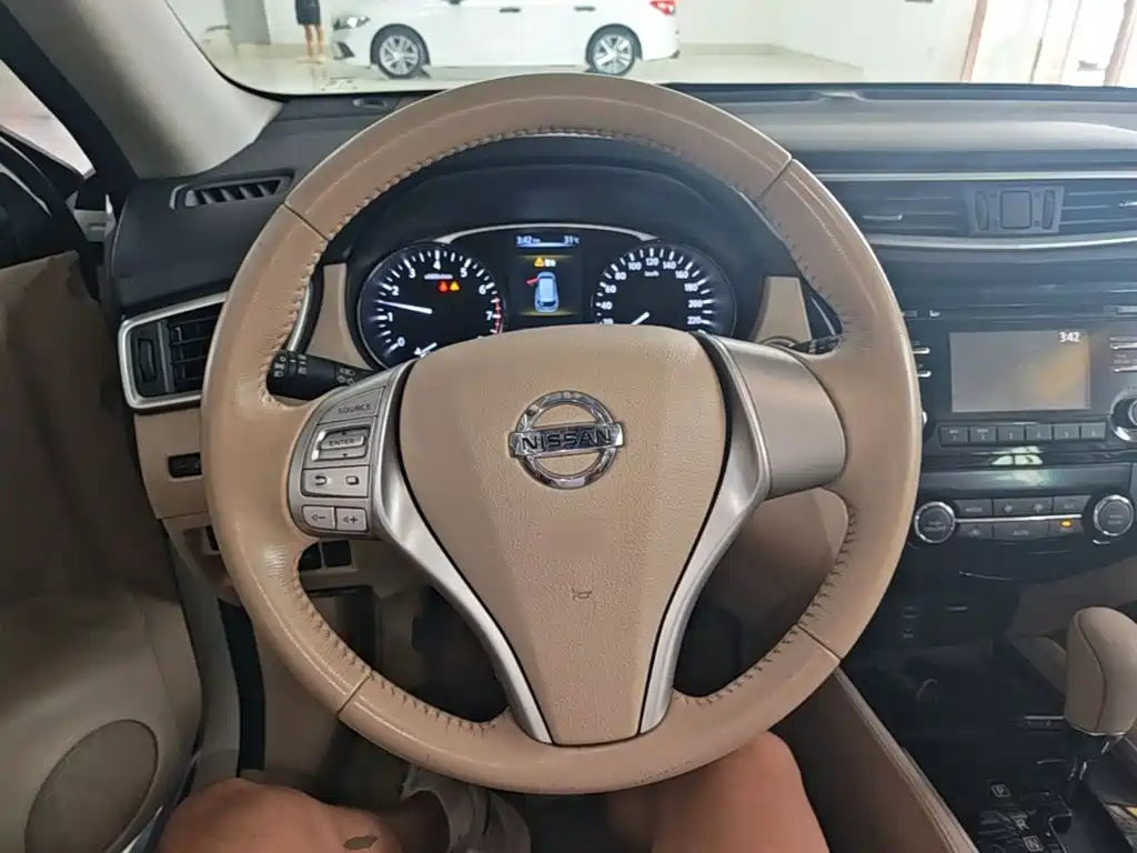 Nissan X-Trail — миниатюра 11