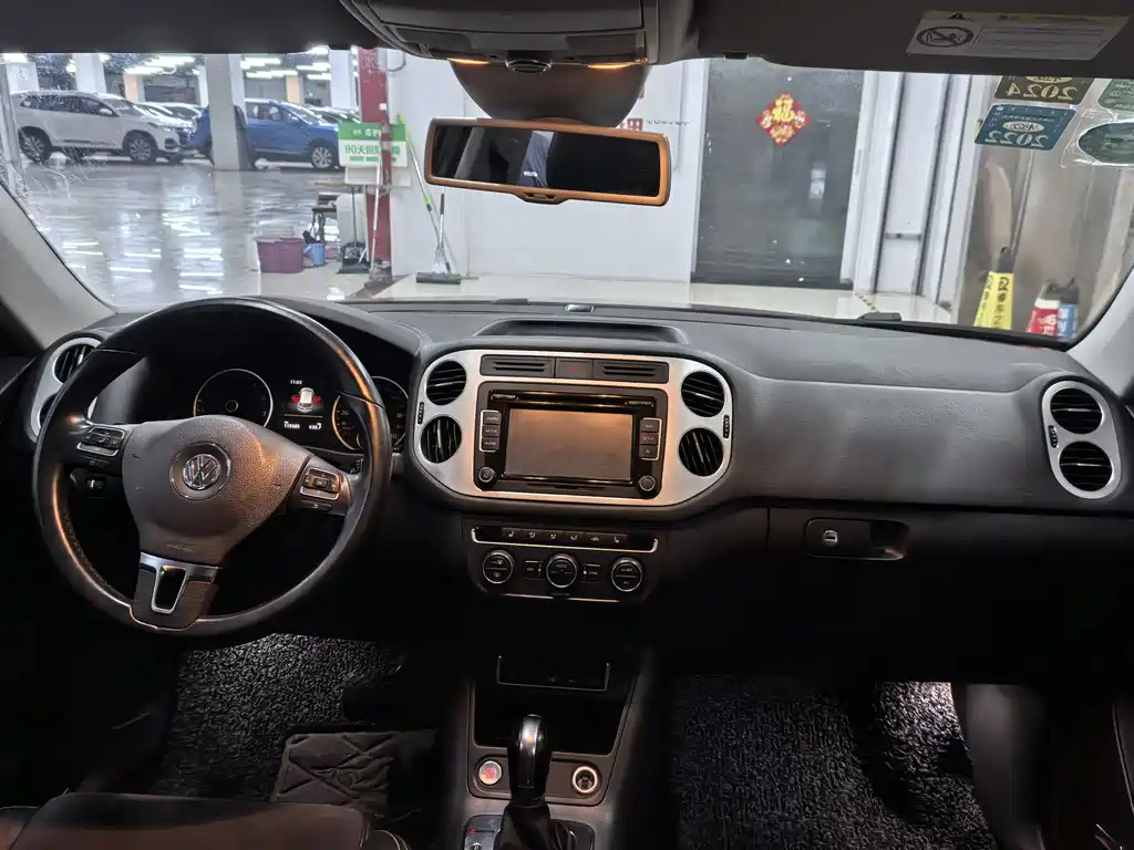 Volkswagen Tiguan — миниатюра 12