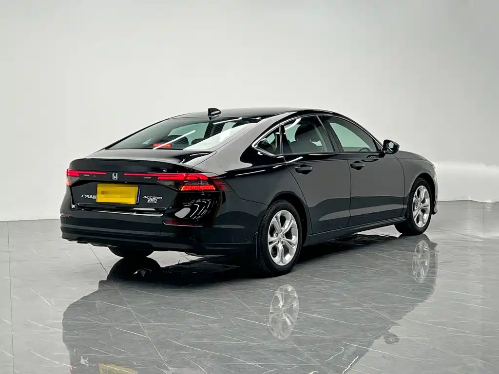 Honda Accord — миниатюра 6